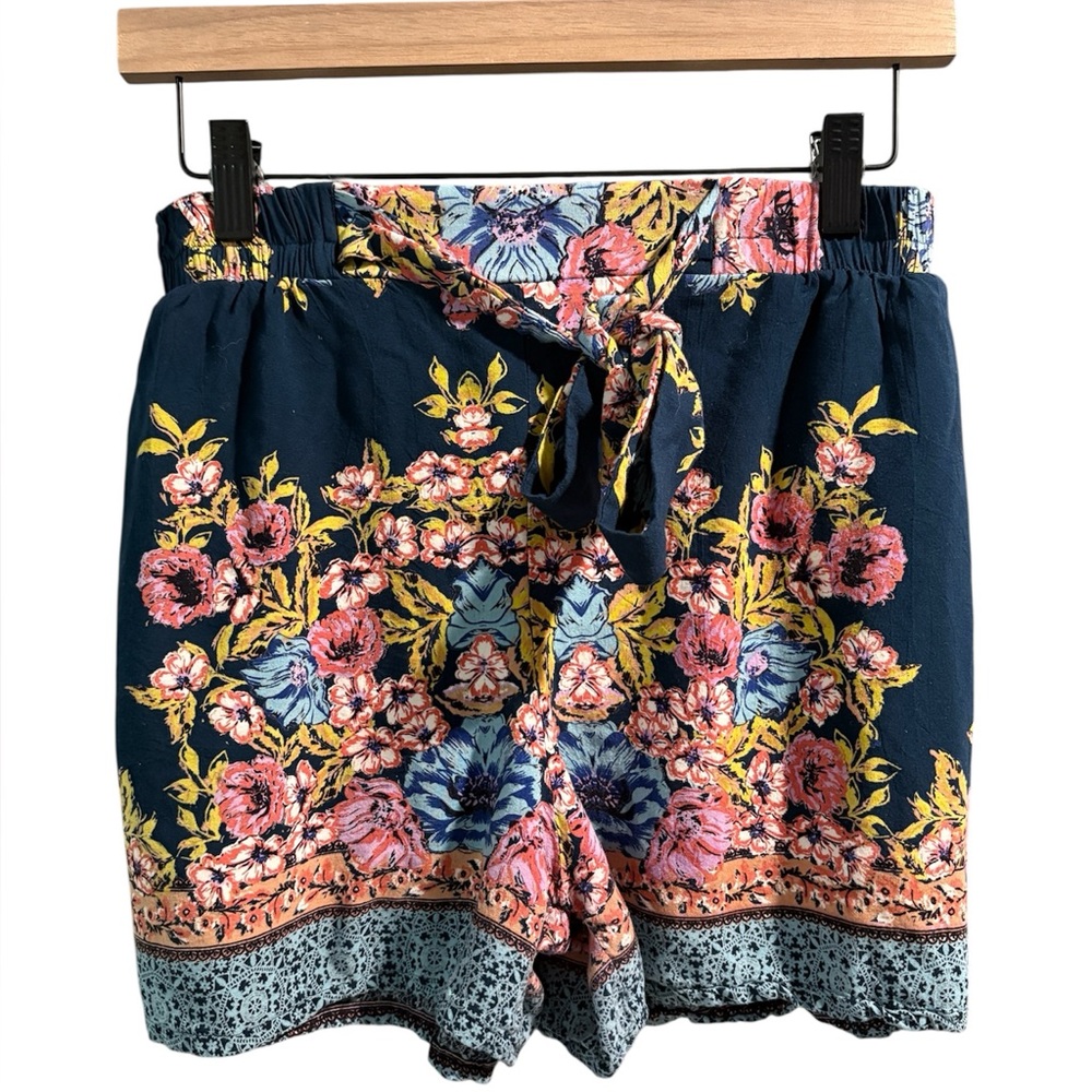 Angie Blue Floral‎ Boho Lightweight Shorts - Size Large